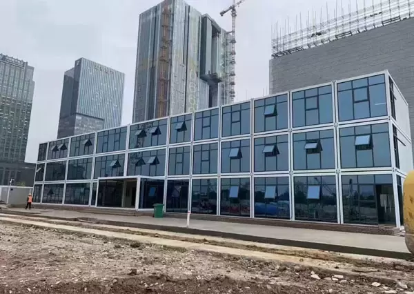Ruang kantor kontainer modular